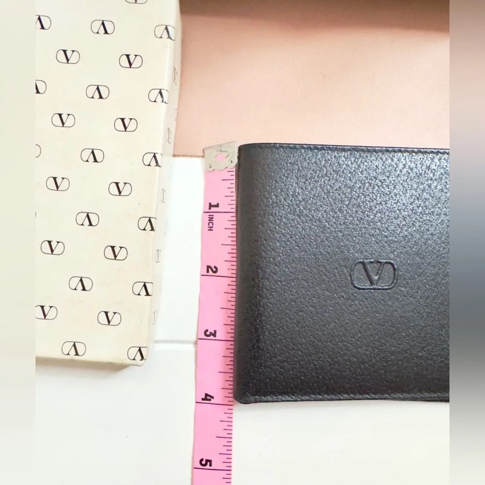 NEW Men’s Vintage Valentino Garavani Wallet